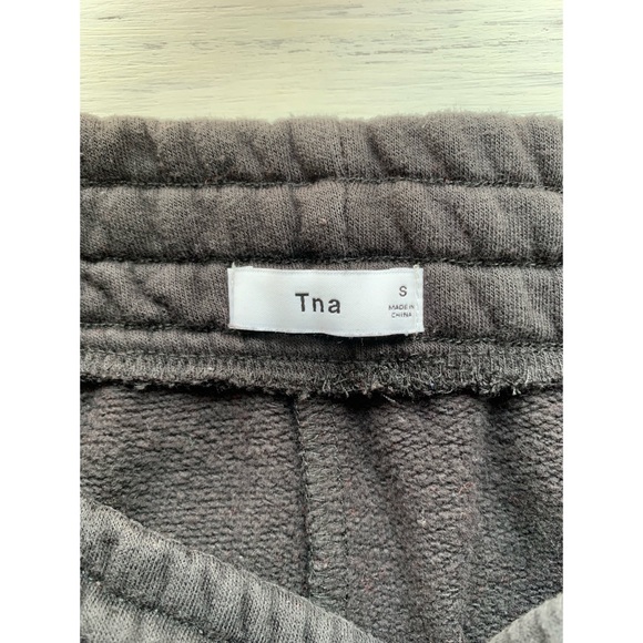 Small, Aritzia TNA, black cozy sweater shorts - Picture 7 of 13